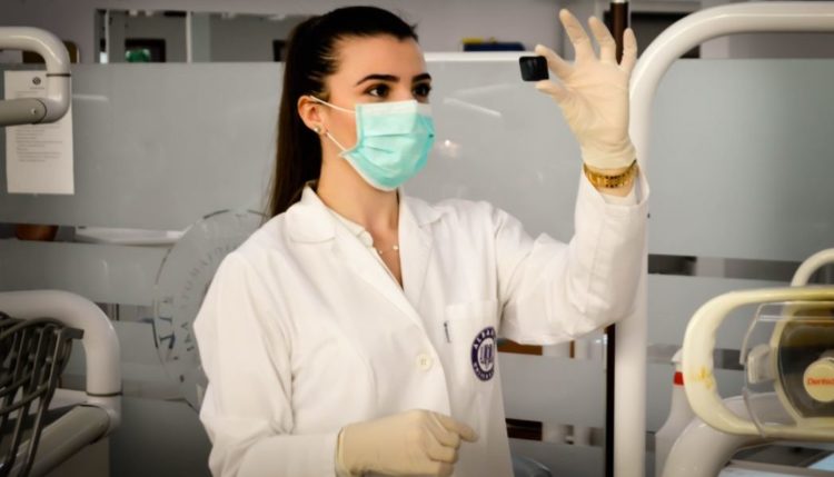 حیاتیات اور ڈینٹل میڈیسن (فلورہم)