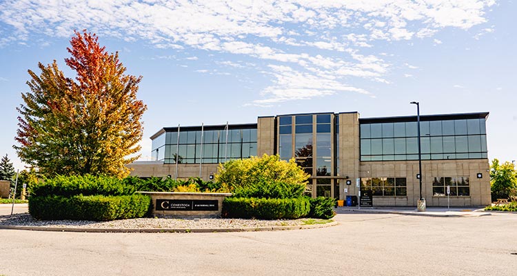 الأعمال - سلسلة التوريد والعمليات لشاحنات النقل التجارية